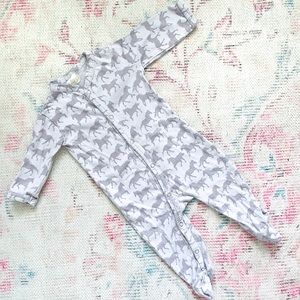 Kate Quinn Horses Footie